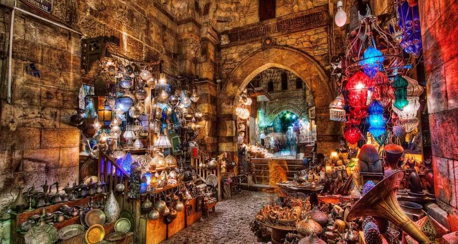 Khan el-Khalili & El Moez Street
